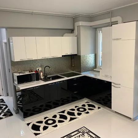 Апартаменты Apartament De Lux *